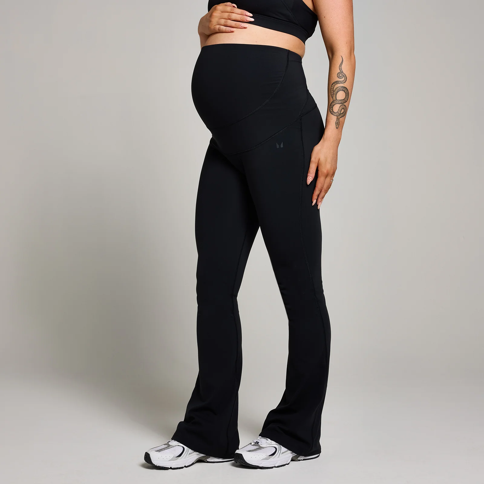 MP Women's Maternity Over the Bump Flared Leggings - Black - XS Image 1